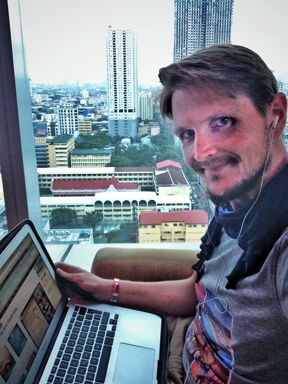 Remote Office 10 Essentials You Can’t Live Without! aSabbatical