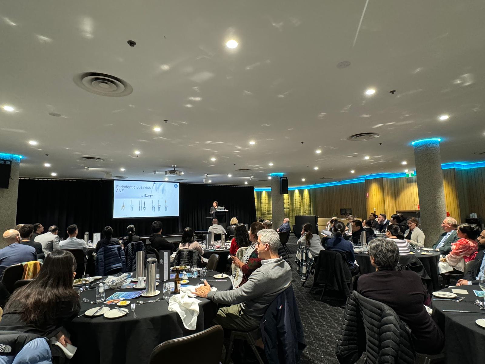 DR LYDIA LIM OMFS Update for the Endodontist Australian Society of