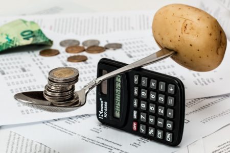 Israël annule certaines taxes et étend les allocations de chômage pour sauver l'économie