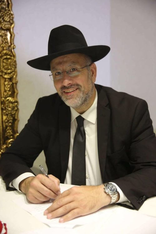 Le Rav Touitou vous présente ses meilleurs voeux de Chana Tova 5780