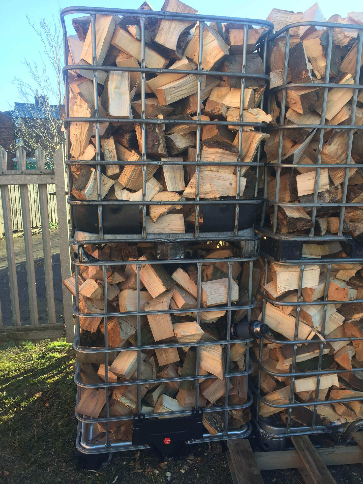 Seasoned Firewood, Hardwood Logs in Manchester & Cheshire