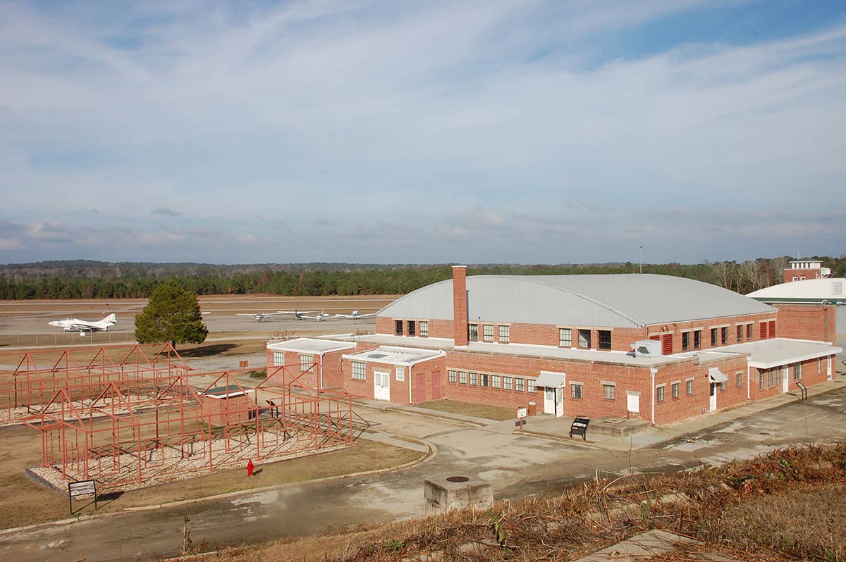 Commemoration, Race, and World War II History and Civil Rights at the Tuskegee Airmen National