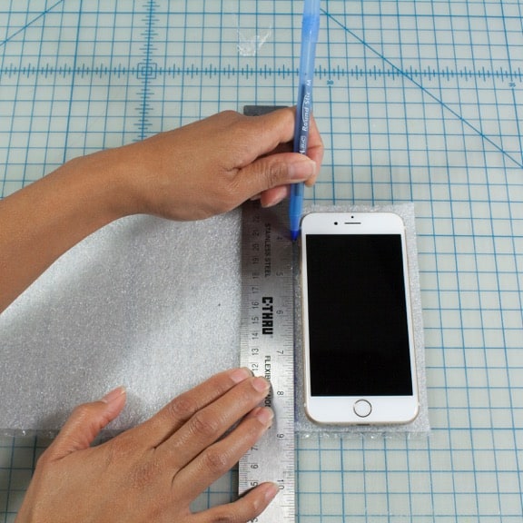 Make your own Duct Tape Cell Phone Case