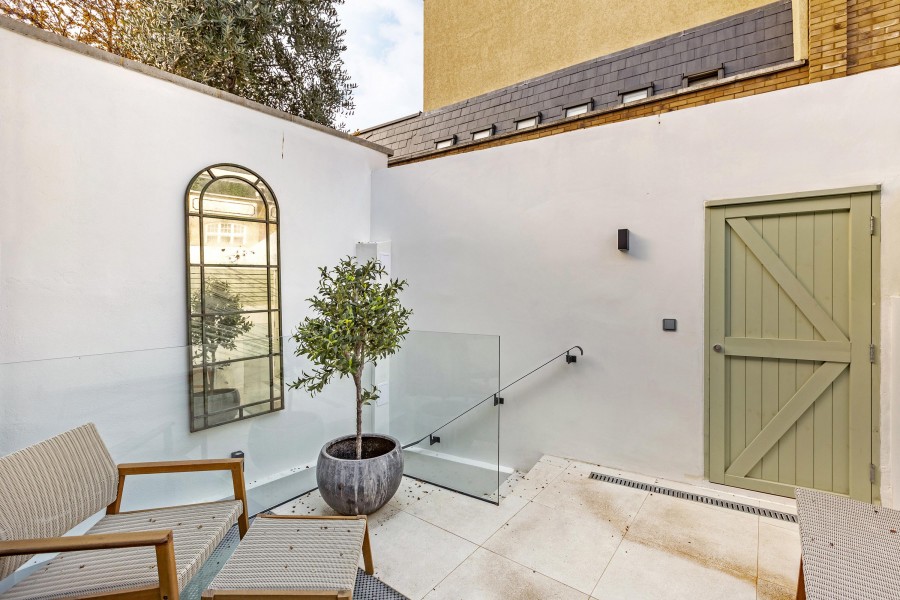 The Curtain Exchange Stephendale Road, Fulham, SW6 Aspire