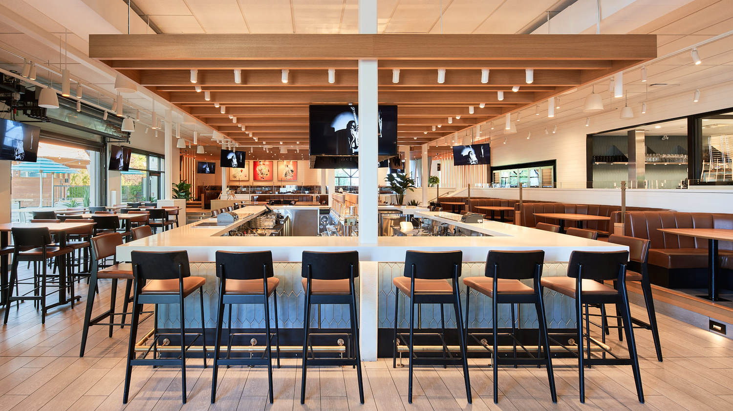 King Taps Kelowna Lakeside Assembledge+