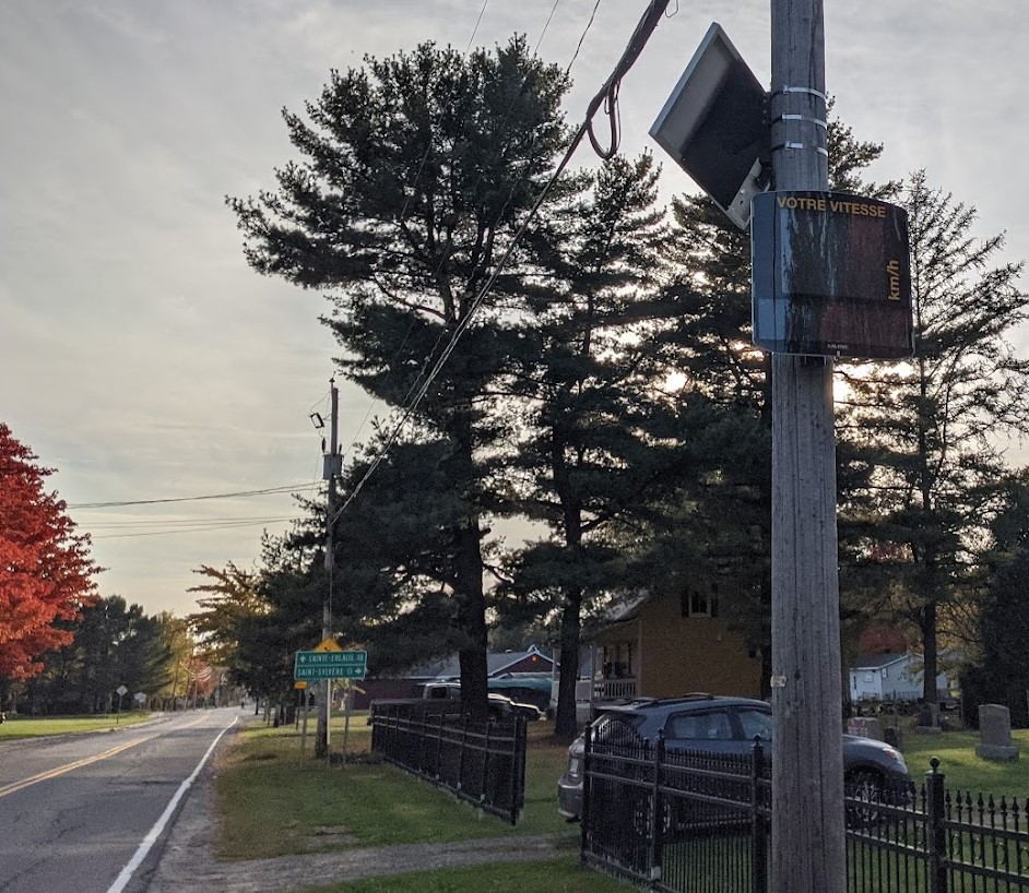 3 nouveaux radars pédagogiques installés en bordure du village