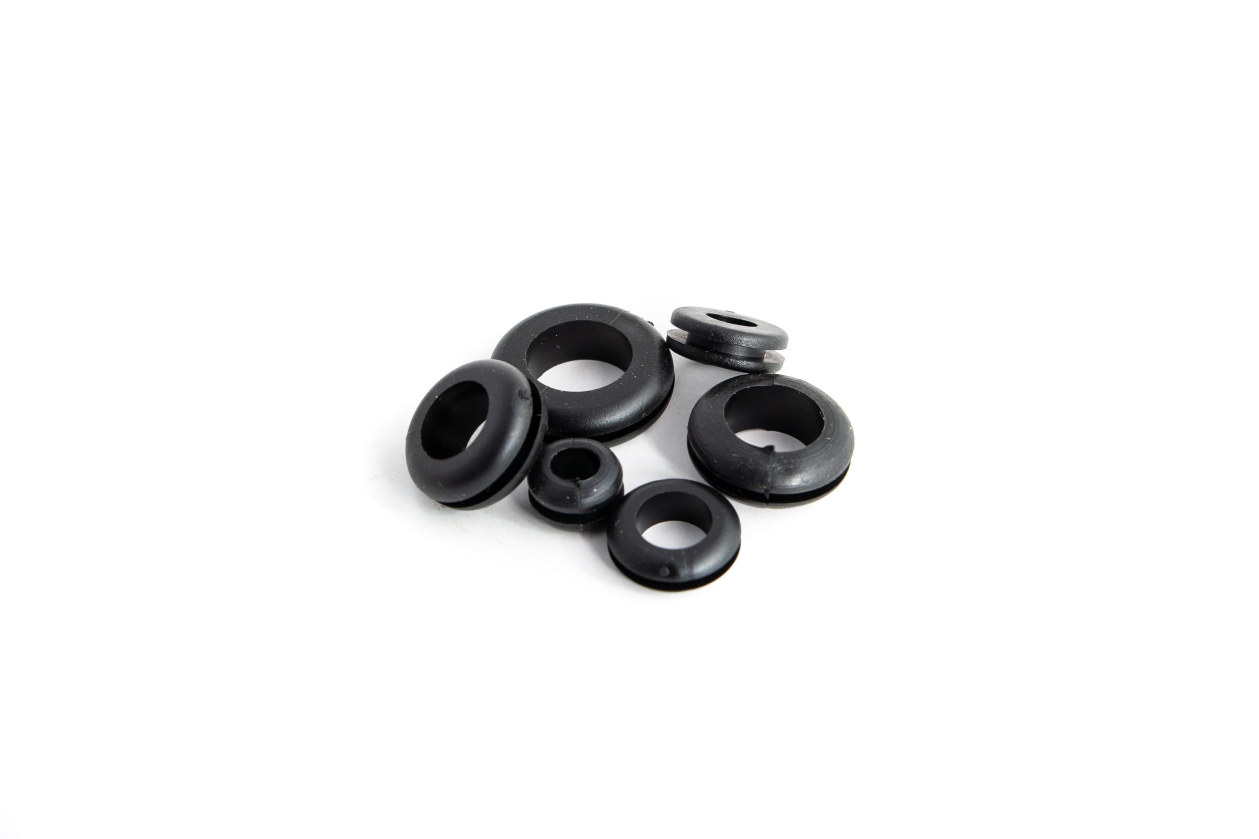 What Are the Benefits and Applications of Rubber Grommets?