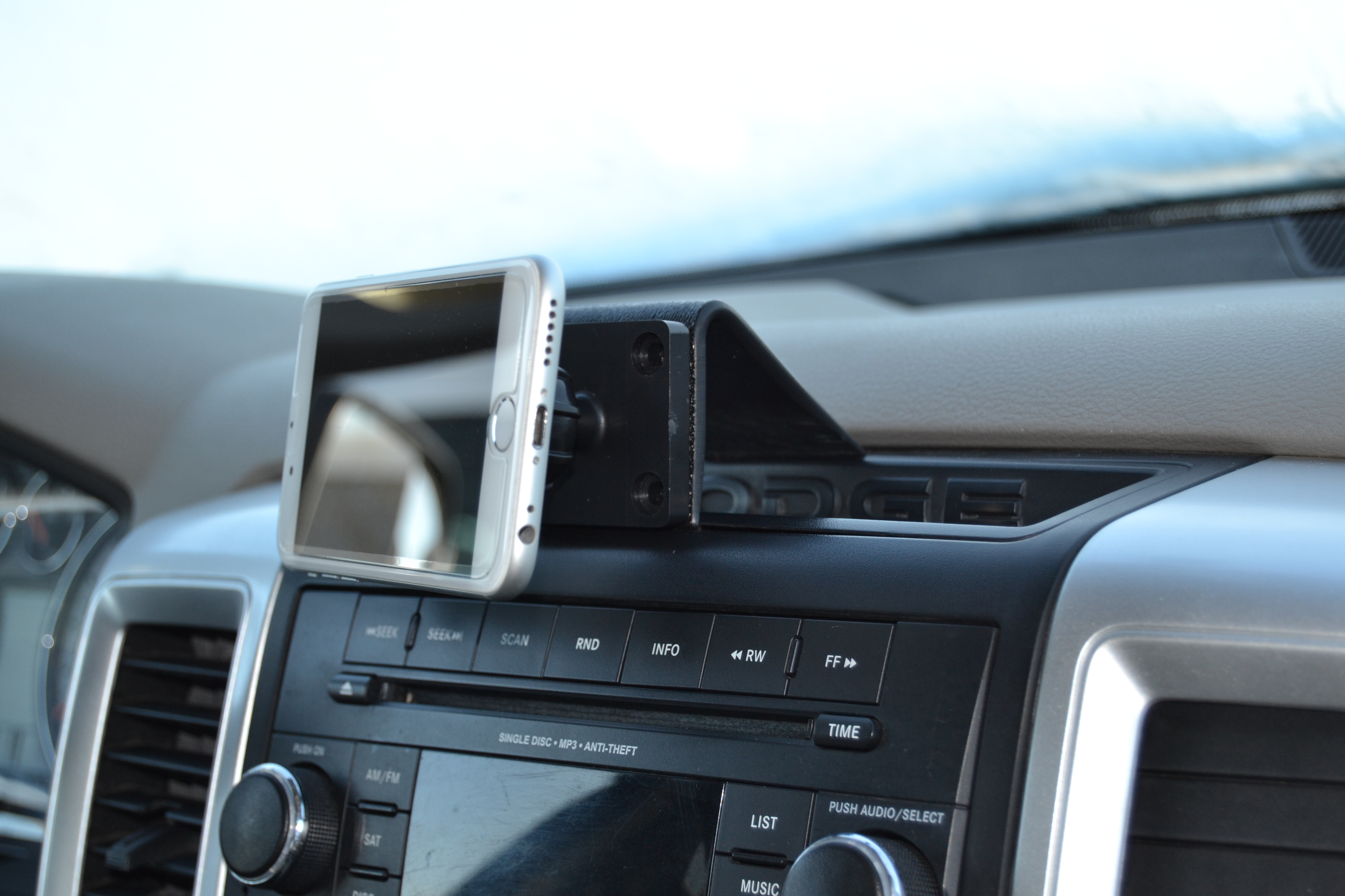 RAM Truck Dash Mount50005