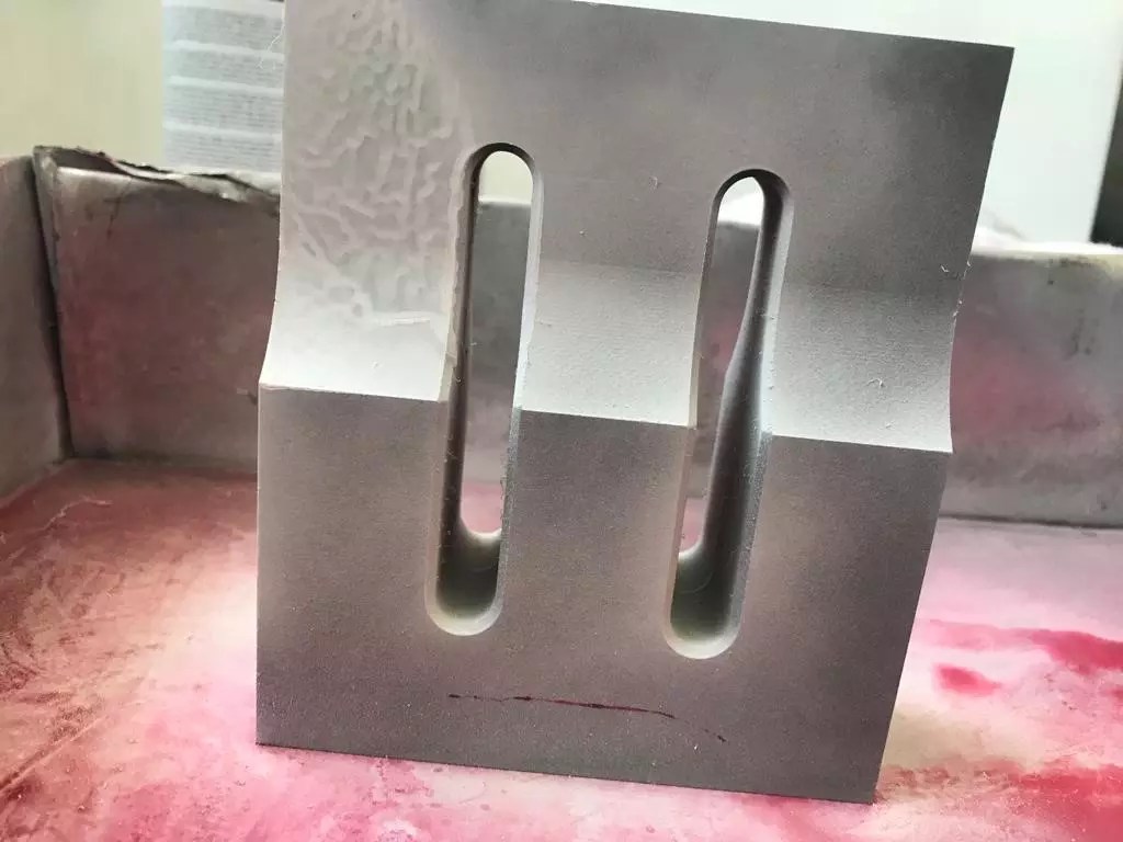 Horn frequency decreasing until it stops working any solution?