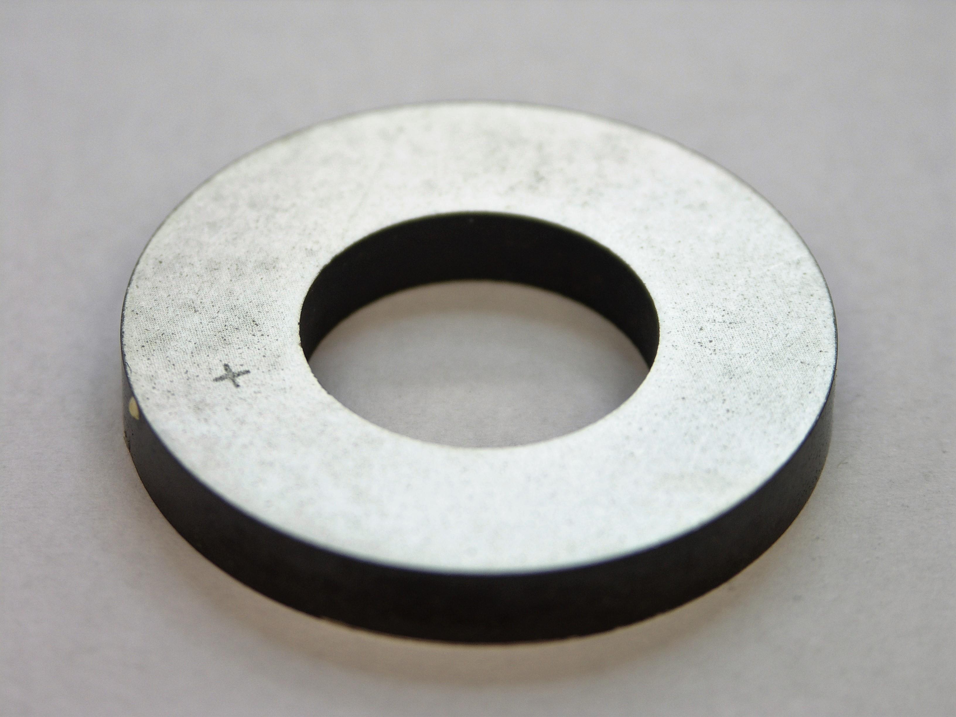 Test of piezoelectric ceramics for crack detection ATCP