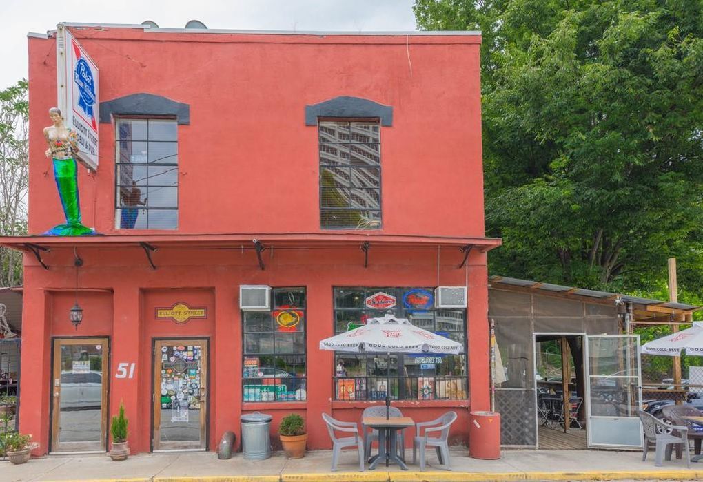 Elliott Street Deli & Pub Atlanta Leasing & Investment