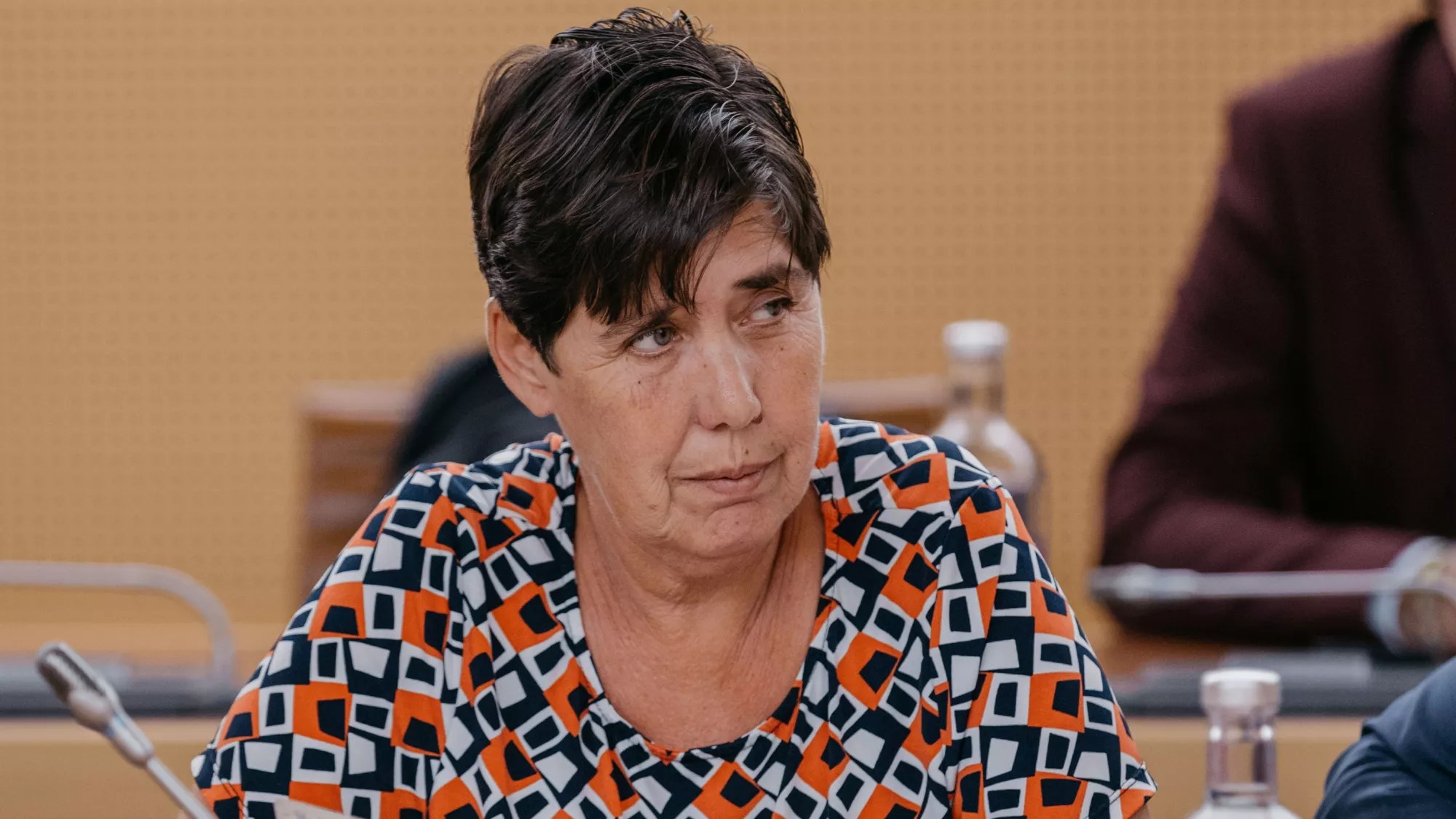 PSOE Calls for Blanca Pérez’s Resignation Over Closure of Arico Packaging Plant