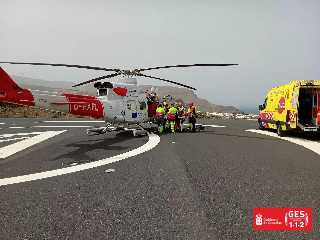 GES Helicopters Rescue Hikers Affected by Heat in the Canaries