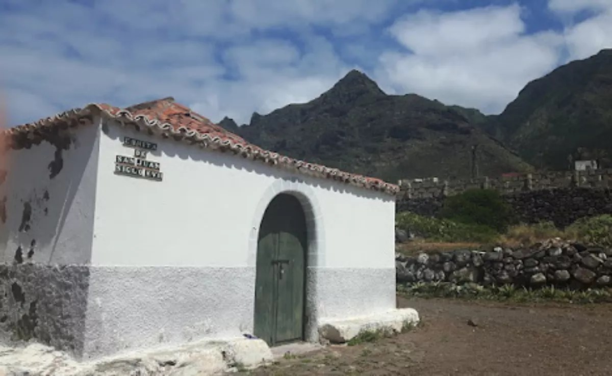 Cabildo Approves Protection of San Juan Bautista Hermitage in Bajamar for BIC Designation