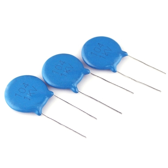 Electrolytic Capacitor vs. Ceramic Capacitor