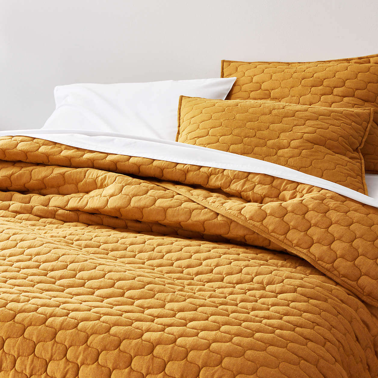 MCM Summer Bedding Colorful Comforters and Throws Home