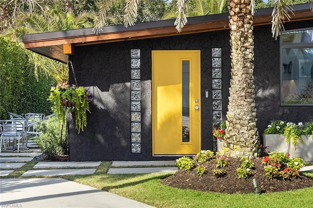 A Mid Century Modern Renovation in Naples, Florida Atomic Ranch