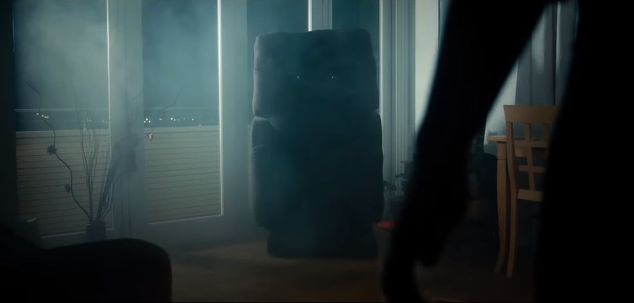 Killer Sofa Will Keep You At the Edge of Your Seat (2019)