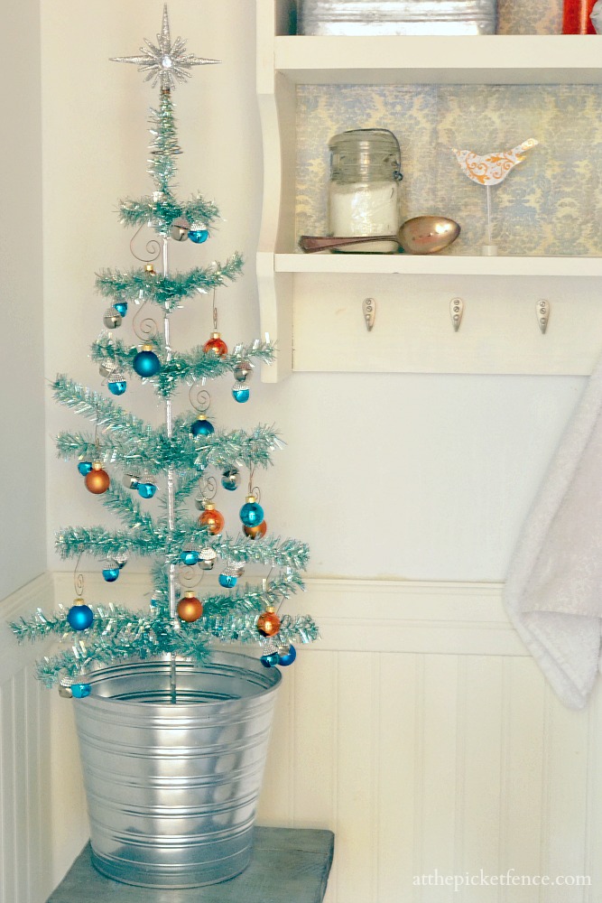 Christmas Decor Powder Room At The Picket Fence....our Holiday Houses! At The Picket Fence
