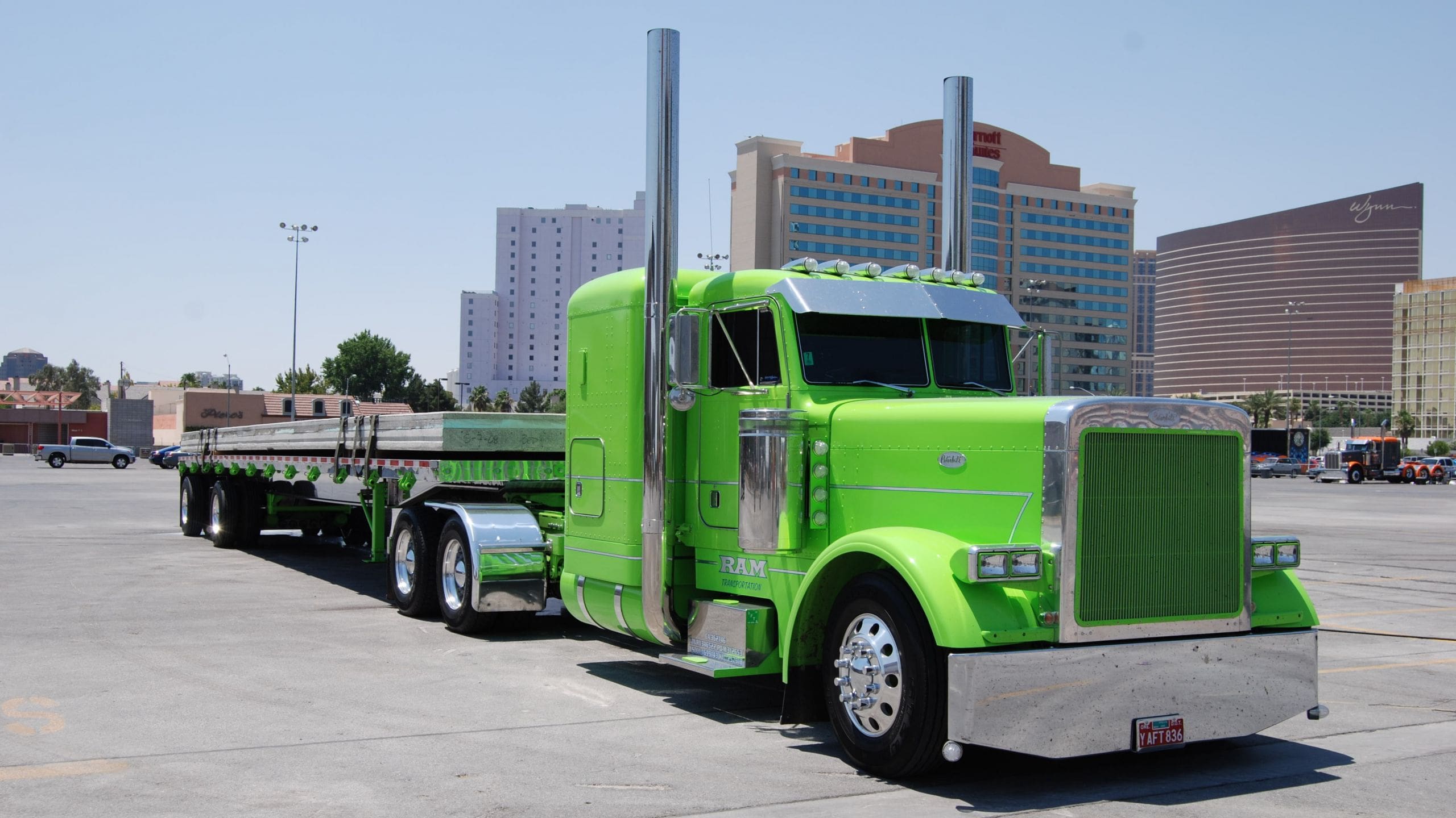 Common commercial uses of flatbed trailers AtulHost