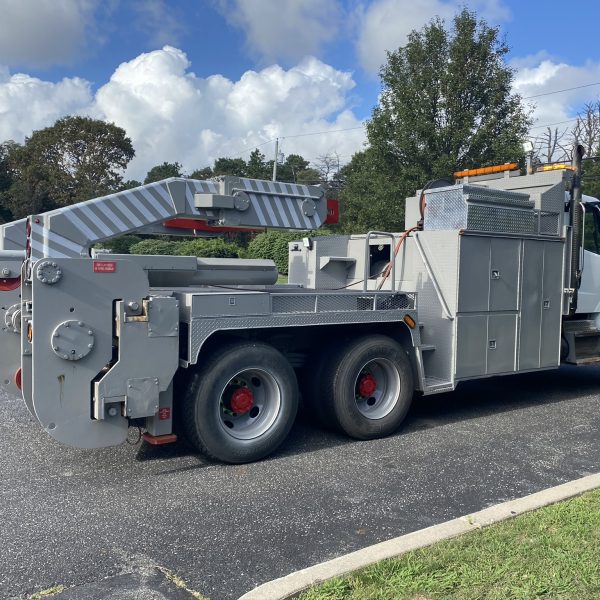 2009 Hub Drive Cable Puller Truck Atlantic Truckwork Rentals
