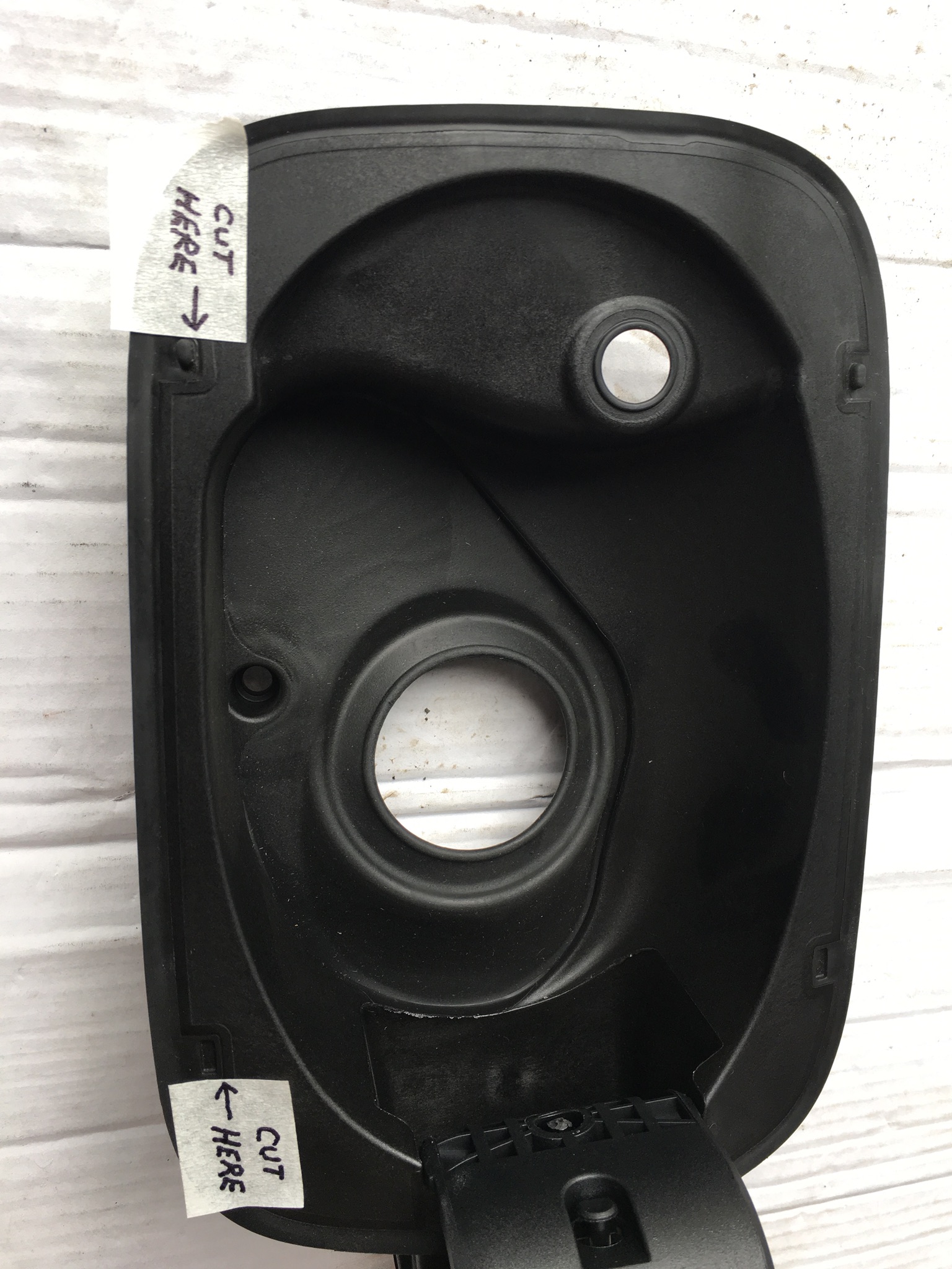 Audi Q3 2015 fuel flap actuator replacement