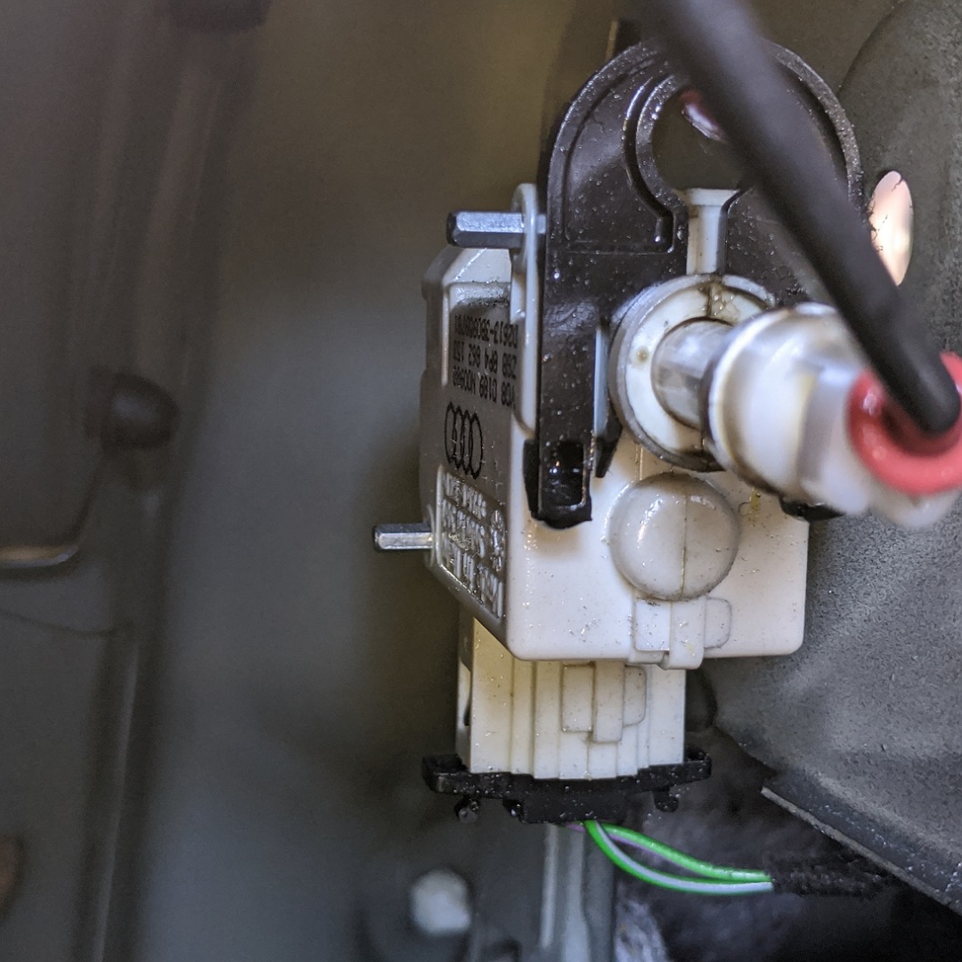 How To Remove Fuel Cap Actuator