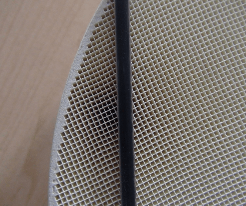 Ceramic vs. Metallic core catalyst