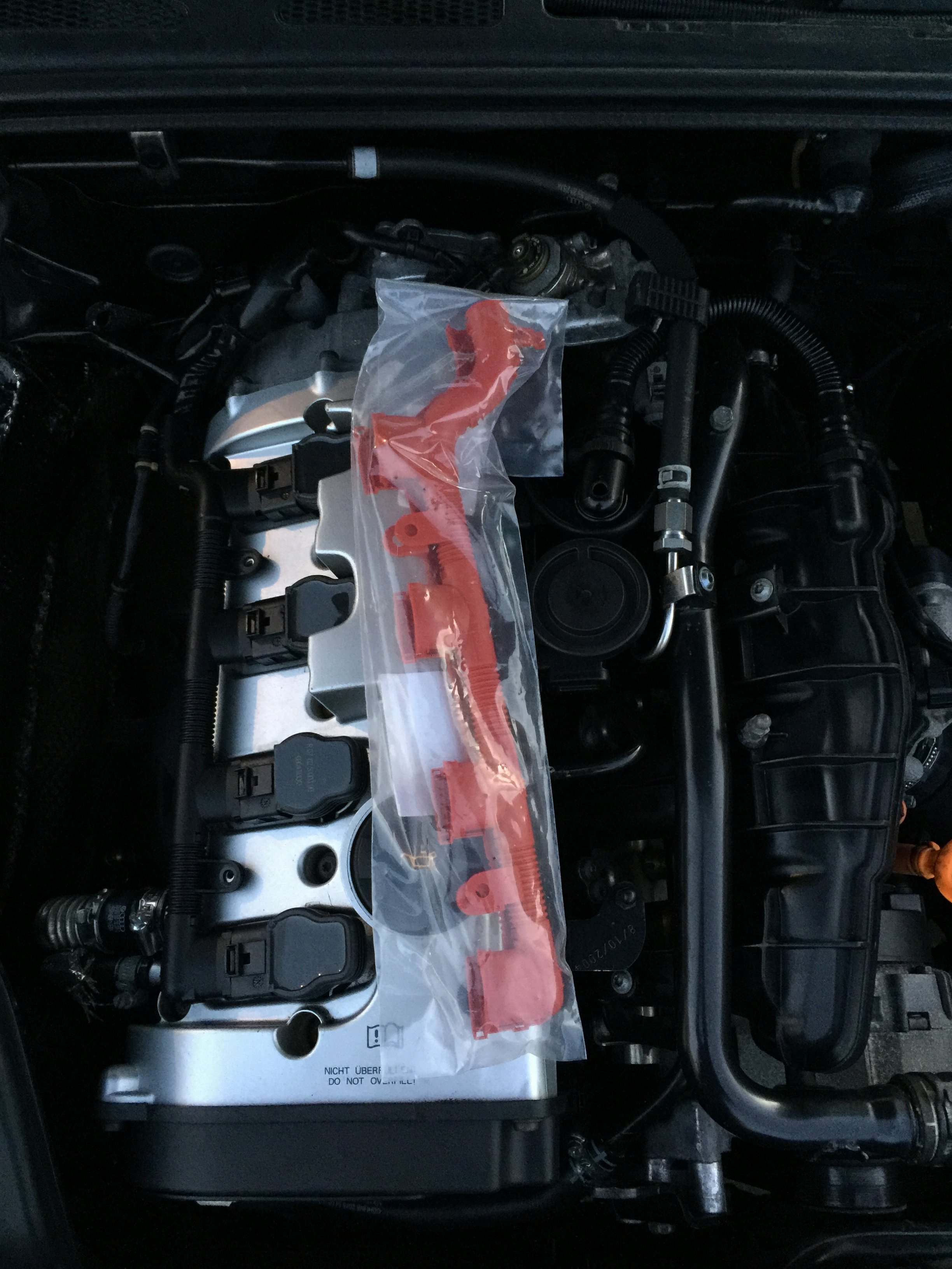 Audi A4 B7 2.0tfsi Coil pack Harness red Conduit
