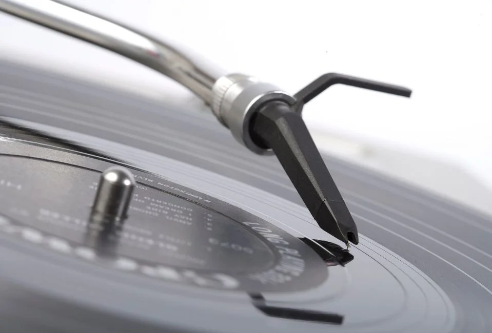 How To Clean A Record Needle Easy Ways To Clean Stylus Audio Unity Group