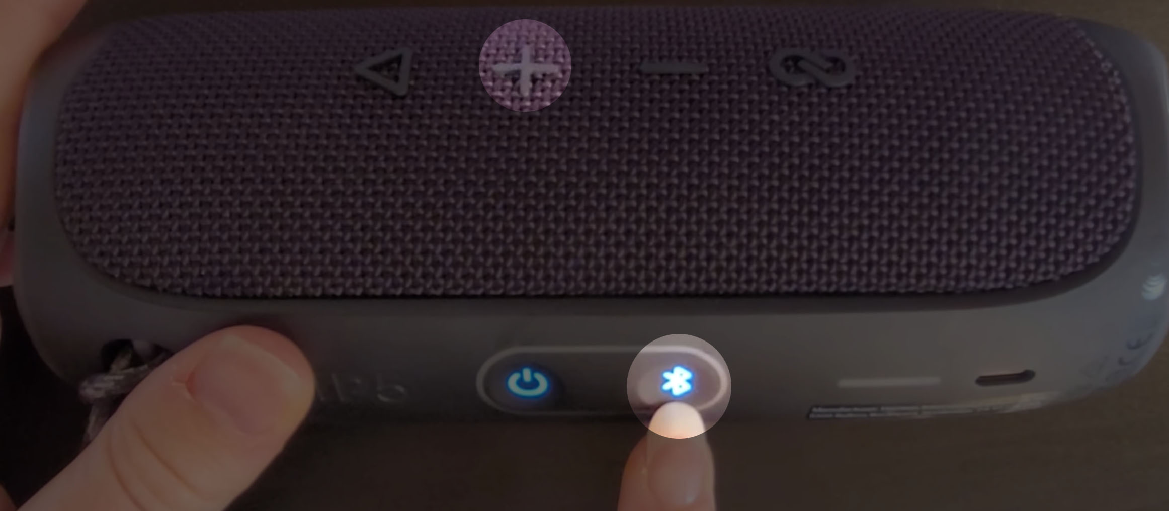 JBL Flip 5 Won’t Turn OFF/ON (Troubleshooting Guide) - AudioGrounds