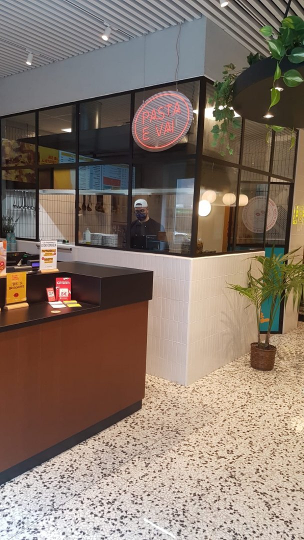 Al Dente / Viale Bligny Augusto Contract