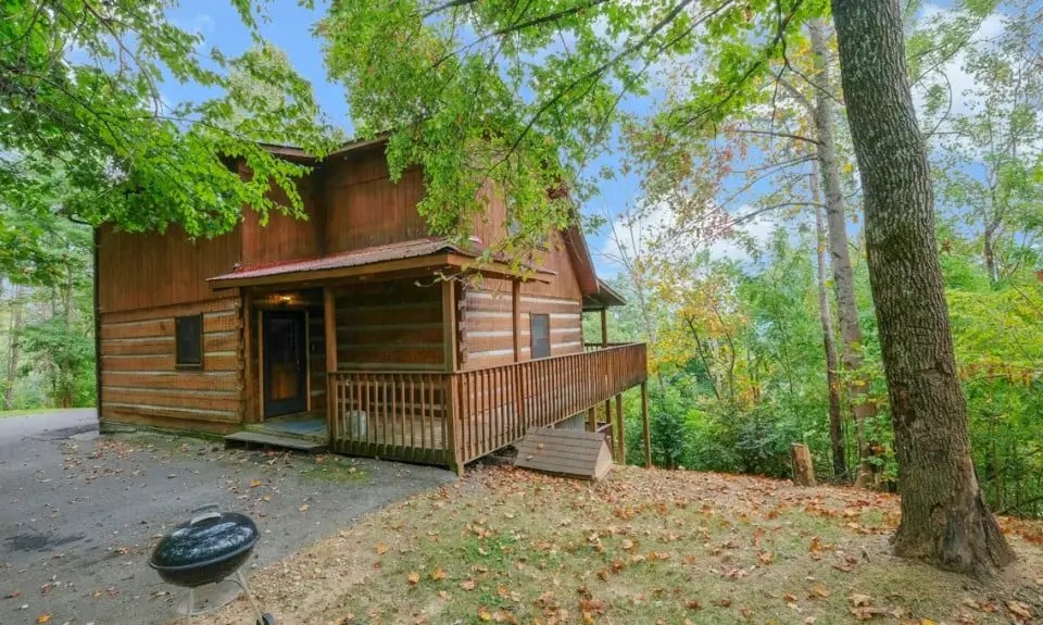 Gatlinburg Cabin Rental Paradise 3111 3 bedroom