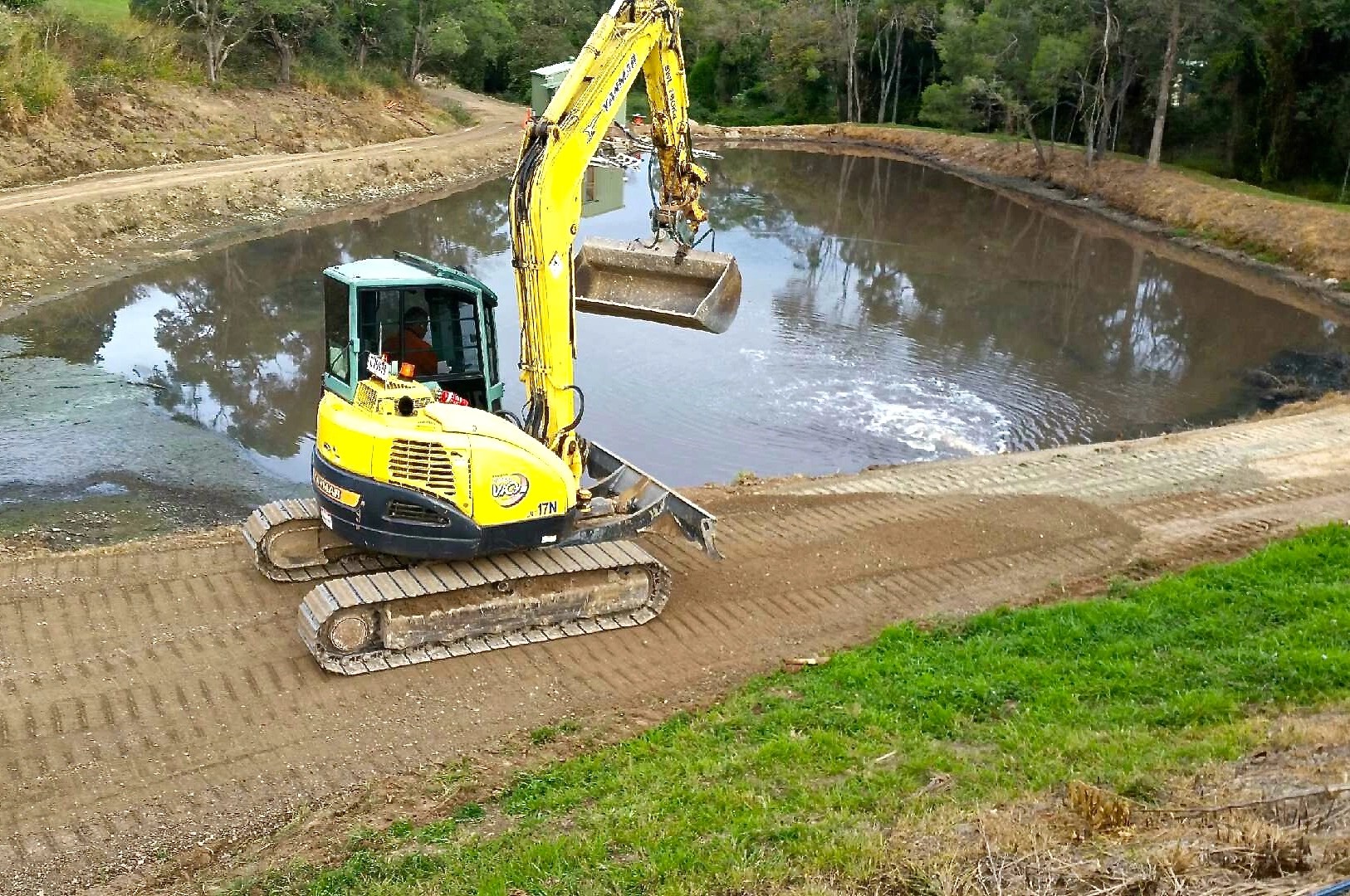 1416 Ton Excavator Wet Plant Hire And Plant Equipment Hire Brisbane