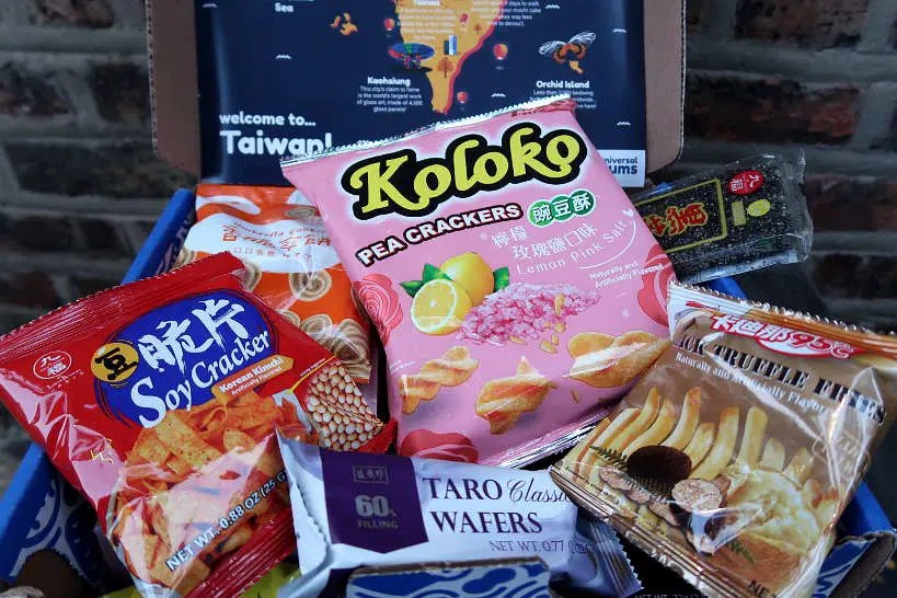 15 MustTry International Snack Boxes To Taste The World (2023)
