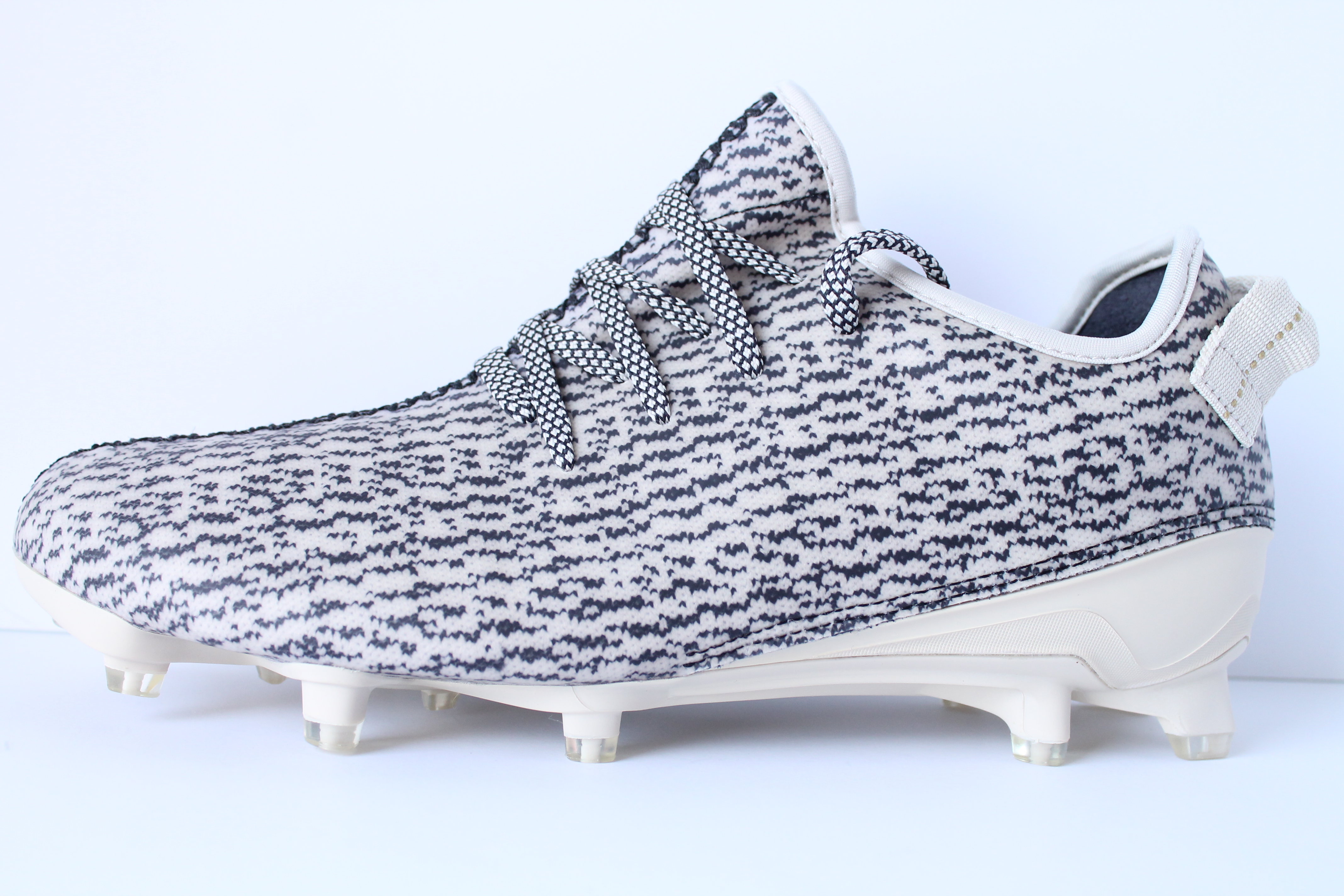 AuthentKicks Adidas Yeezy 350 Cleat