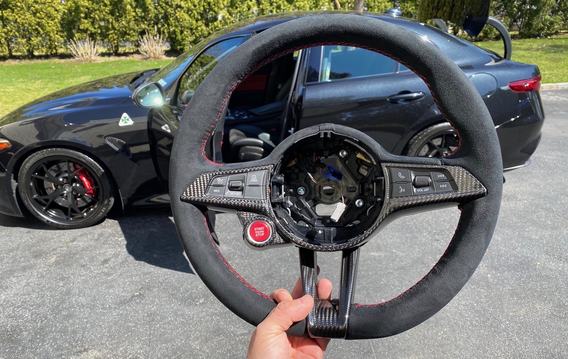 Alfa Romeo Giulia QV Custom Alcantara/Carbon Fiber Steering Wheel (Made
