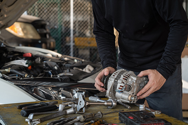 5 Signs of Alternator Failure - Autobahn Auto Repair