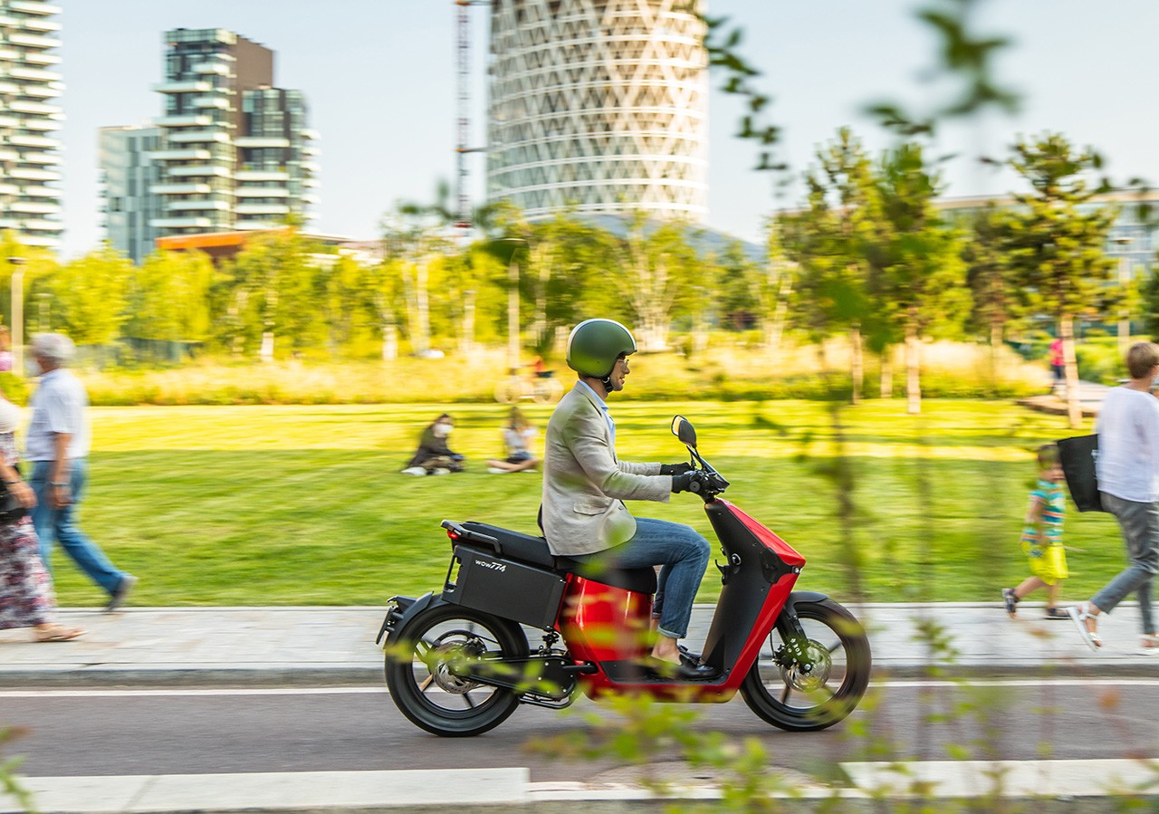 Incentivi moto e scooter elettrici dal 19 ottobre Motoblog