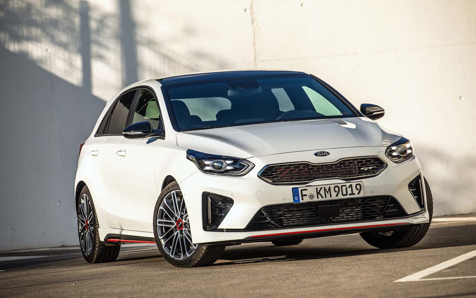 Ki Ceed GT 2019, precios y equipamiento en España