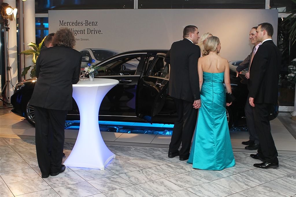 Ärzteund Apothekerball in Nordhausen 27.01.2014, 11.06 Uhr Autohaus Peter Gruppe