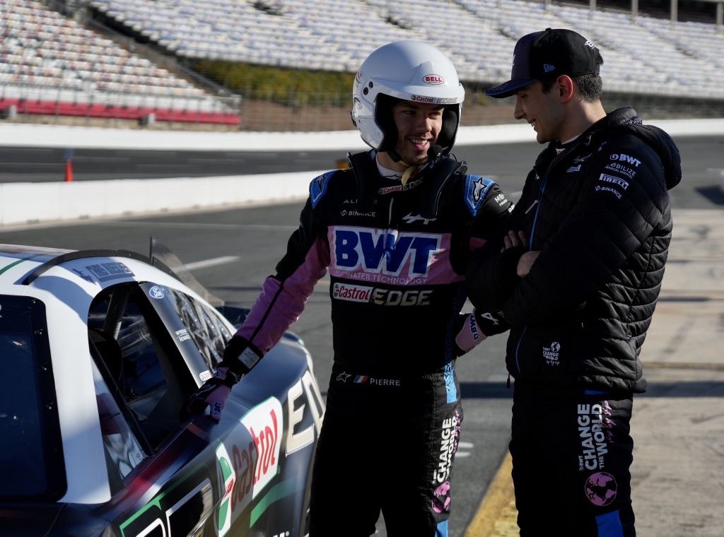 Pierre Gasly et Esteban Ocon se testent en NASCAR AutoHebdo