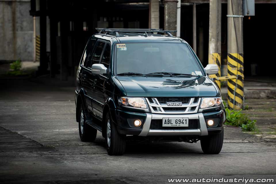 2017 Isuzu Crosswind Sportivo X AT Car Reviews