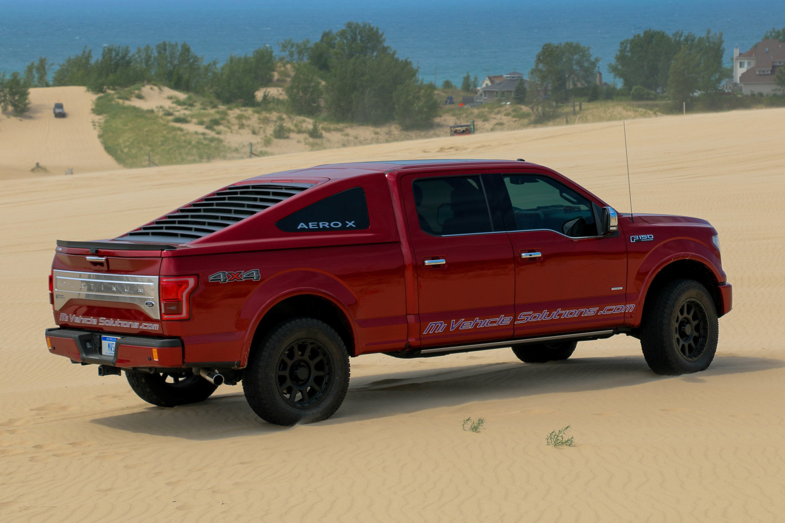 Make your F150 look like a Mustang with this bed cover Auto News