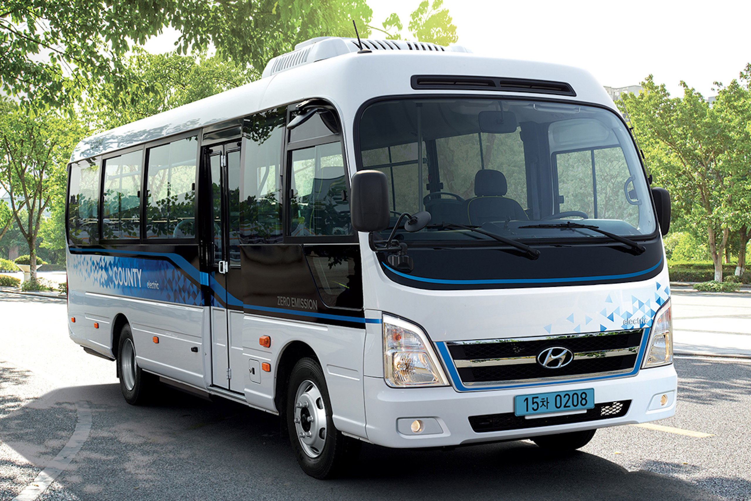 Hyundai County Electric minibus is a zero emissions people carrier