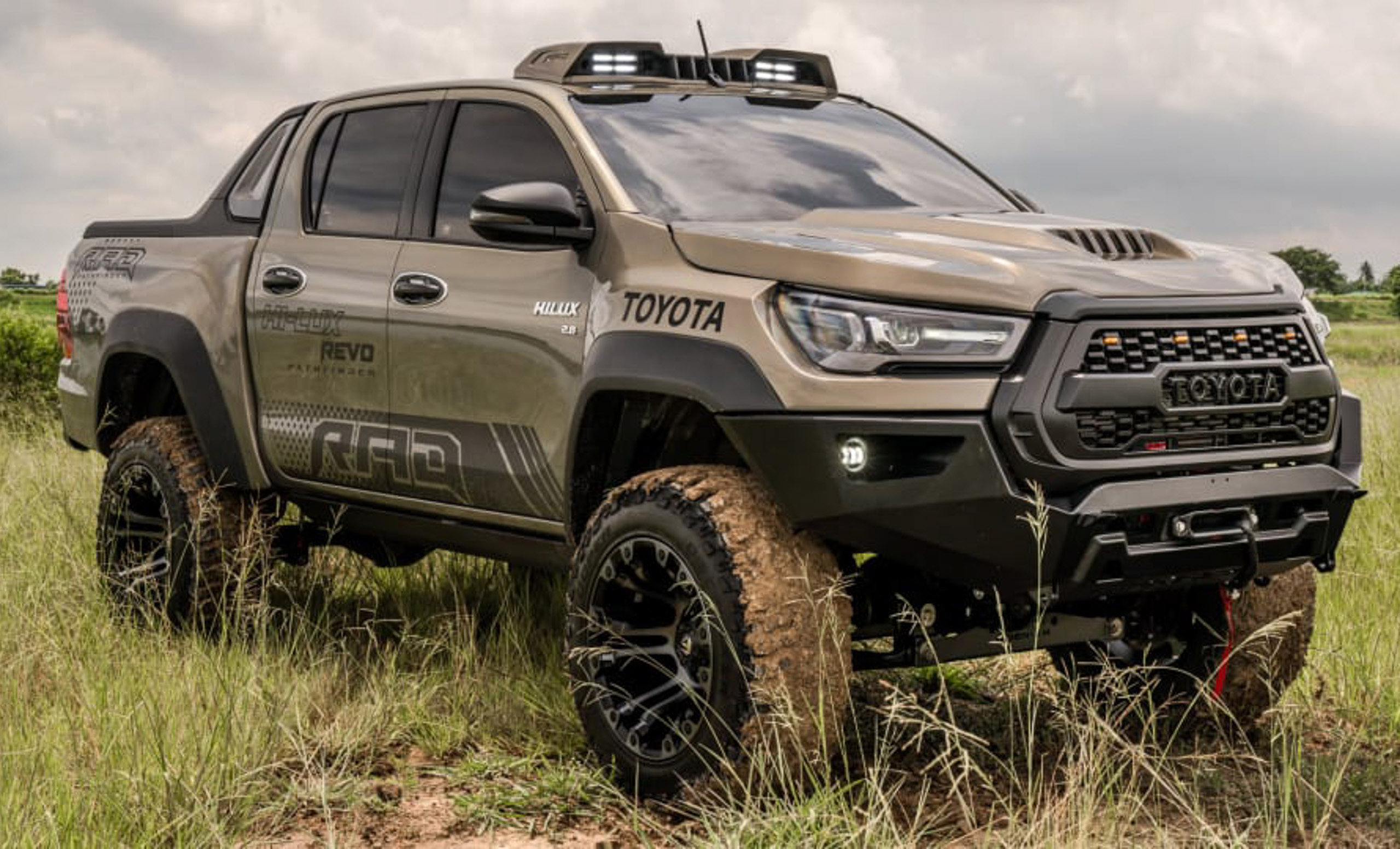Check out this badass Toyota Hilux build from Thailand Auto News