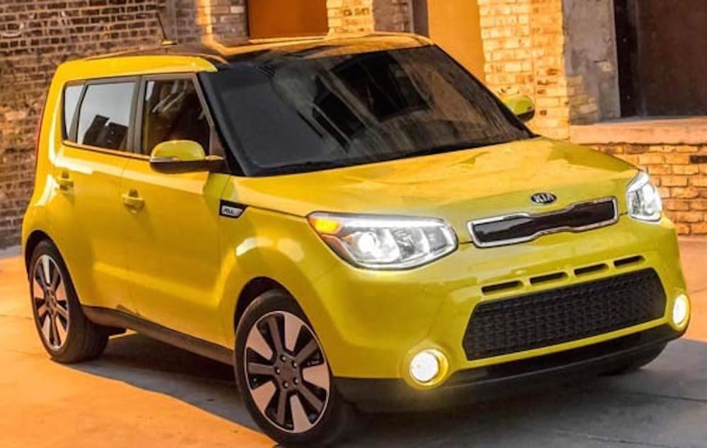 Comparison 2016 Kia Soul vs. 2016 Toyota RAV4