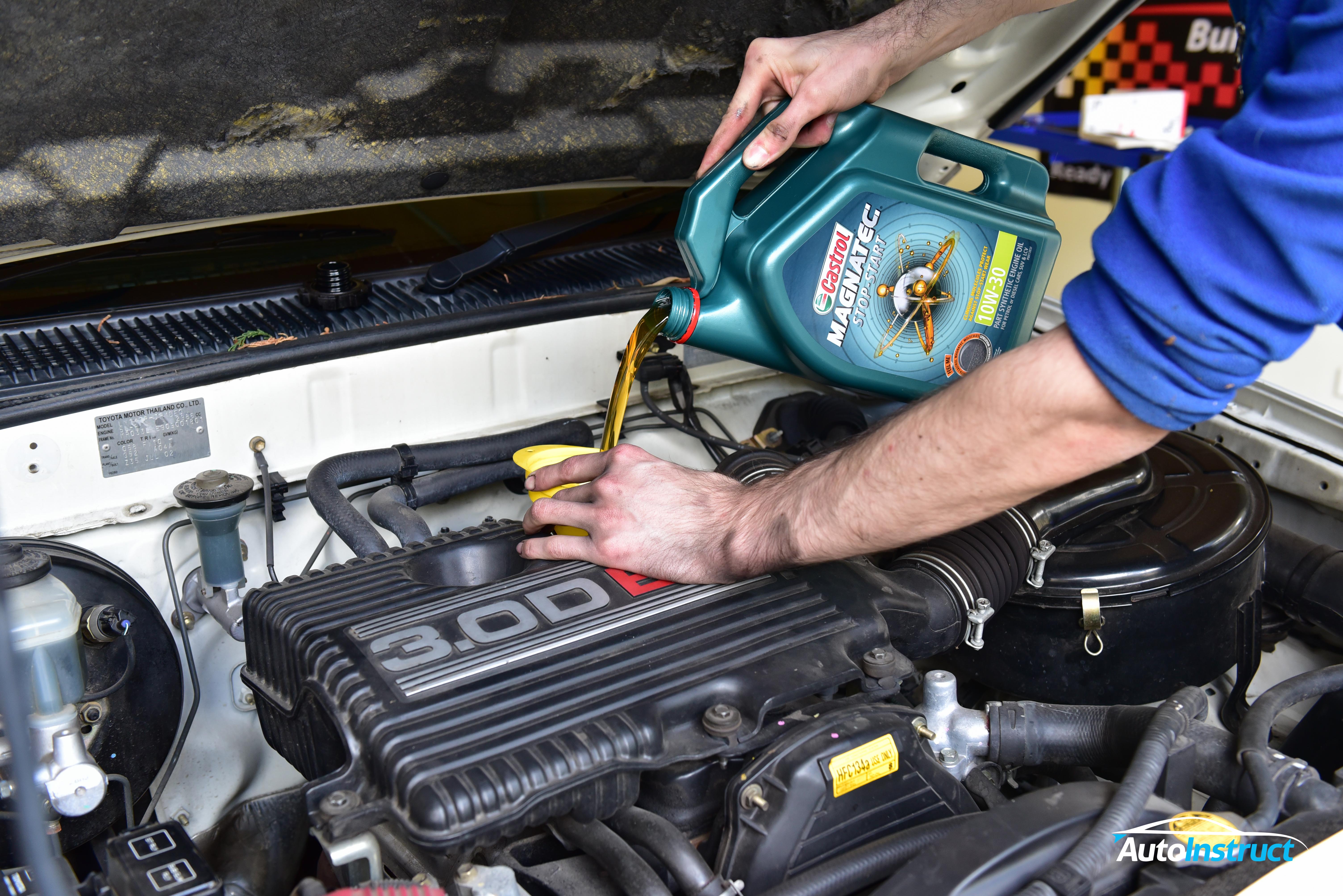 Engine Oil Change Toyota Hilux 6th Gen AutoInstruct