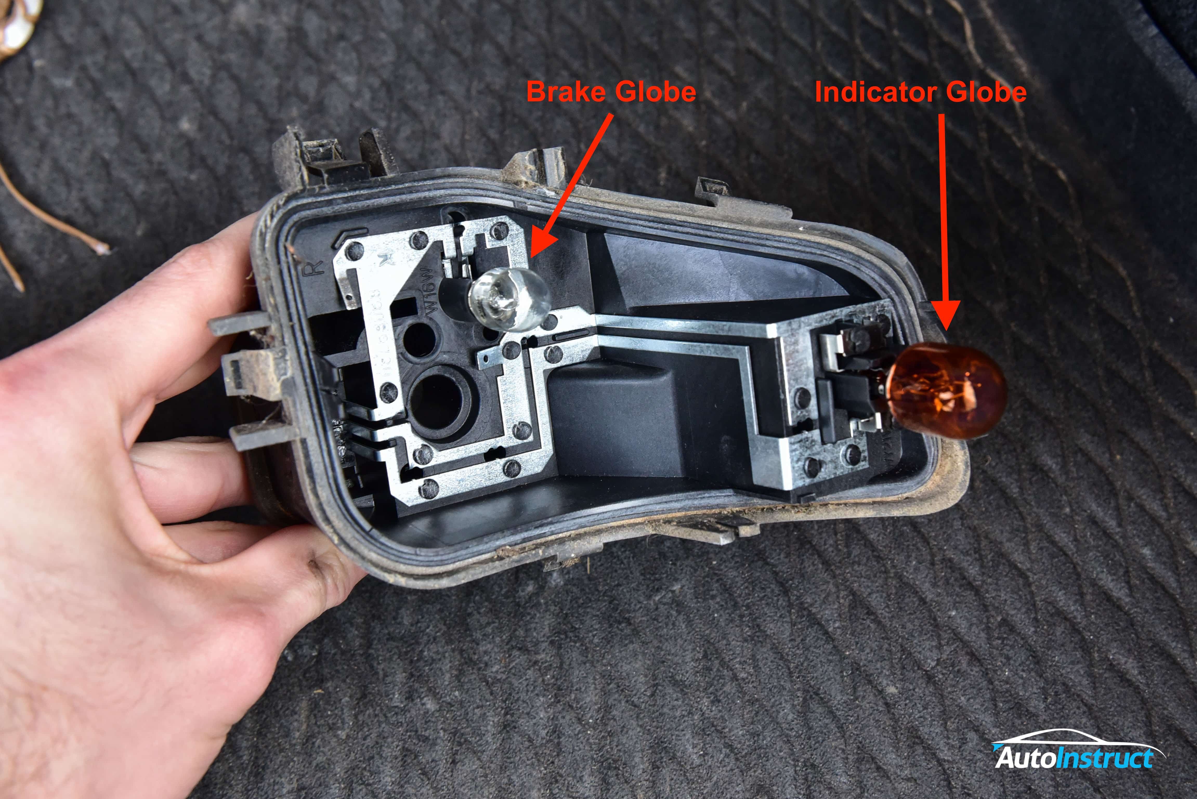 Changing Tail Light Globes Volkswagen MK6 Golf AutoInstruct