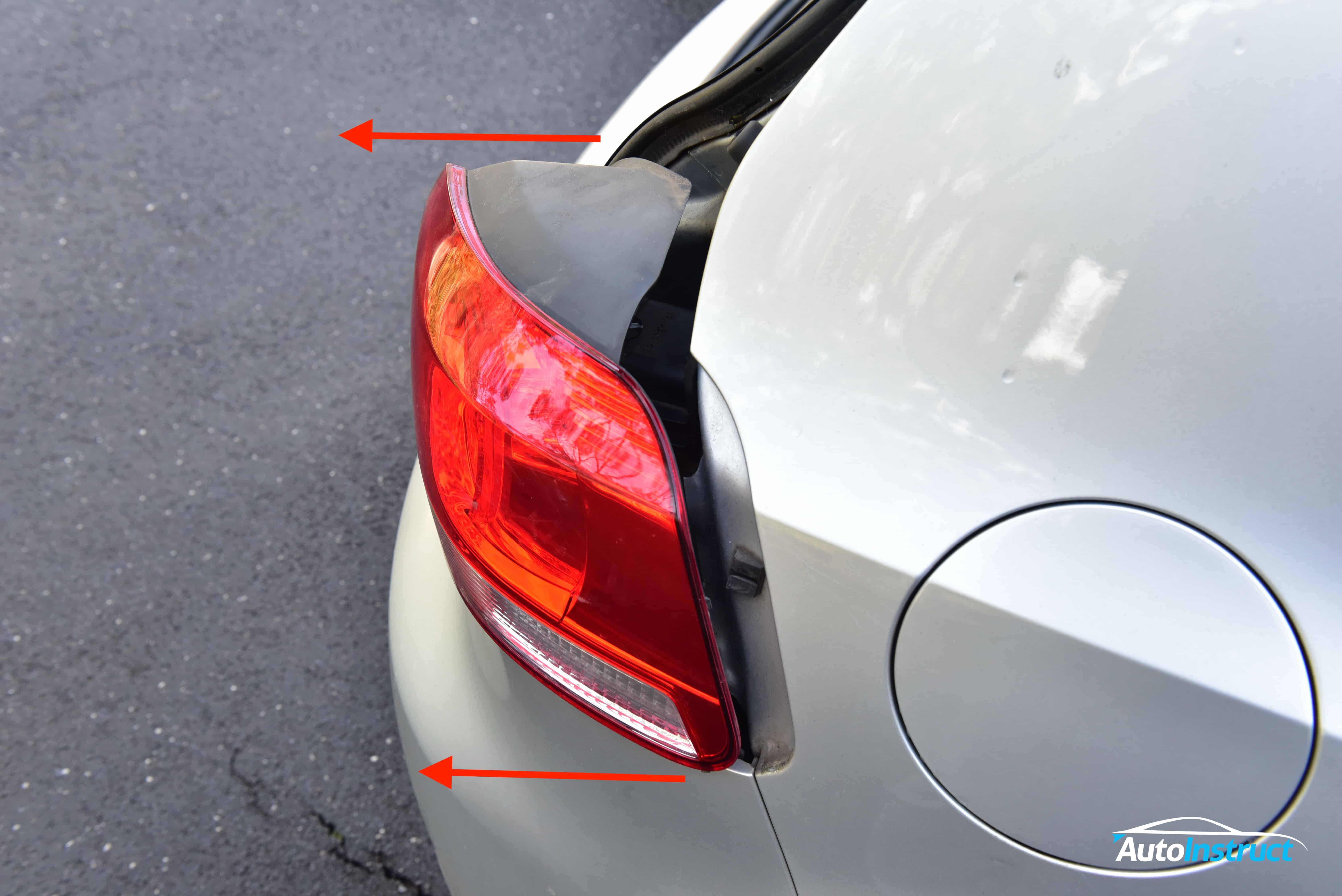 Changing Tail Light Globes Volkswagen MK6 Golf AutoInstruct